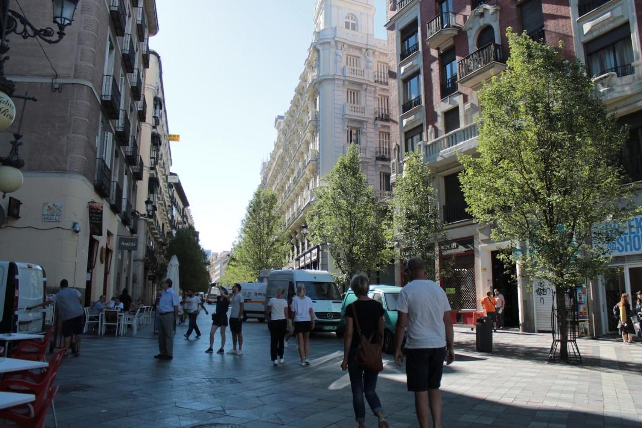 Urbantec Realty - Palacio Real - Opera Madrid Exterior foto