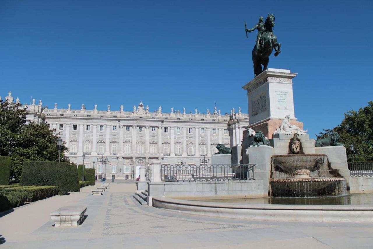 Urbantec Realty - Palacio Real - Opera Madrid Exterior foto